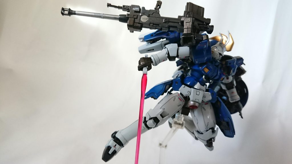 各所にレッドポイントを初めて仕込みました。
戦闘機らしいトールギスなら映えると思いまして。