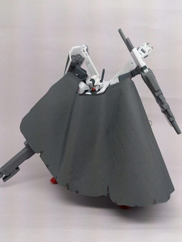 前、マントあり。