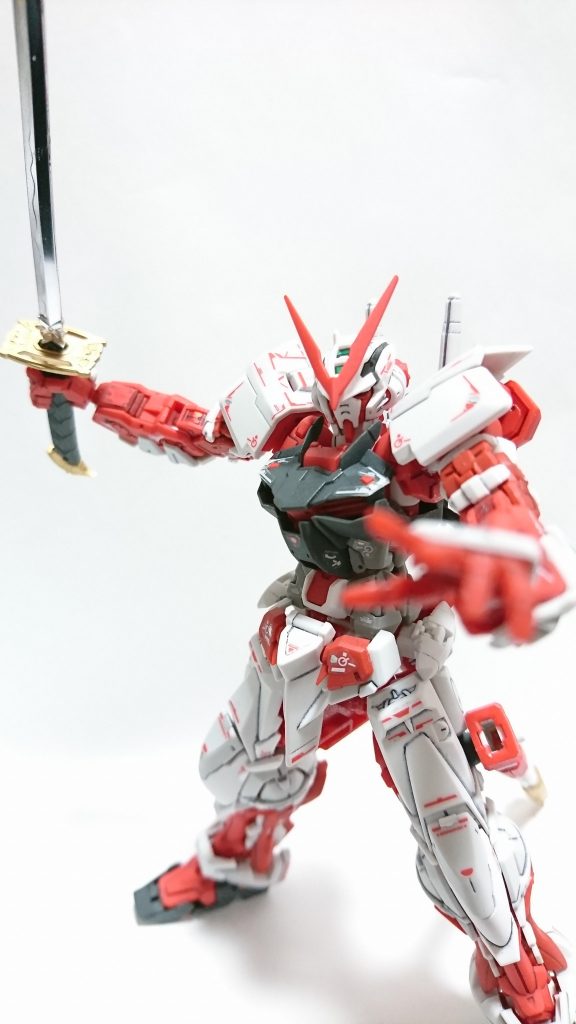 赤枠–3枚目/制作者：ライバック