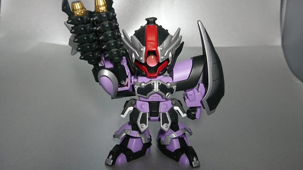 力自慢の殴り倒すキャラにしたかったのでそういうイメージの武器で固めてます。