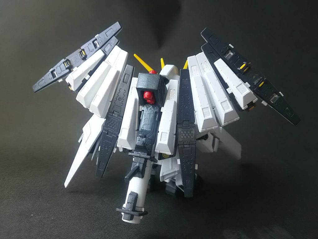 ファンネル追加、バズーカミサイルは別パーツに。