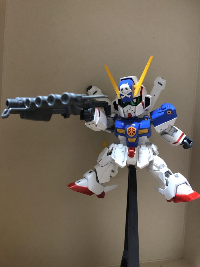 ピーコックスマッシャー!
本編だとそう目立たないけどゲームでめっちゃ活躍してる奴!
クロスボーンはそういう武器結構ある気がします。