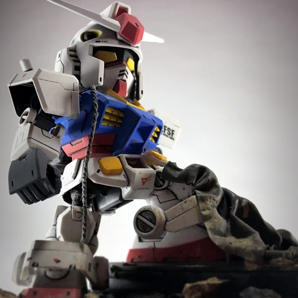 「ガンダム、大地に立つ」