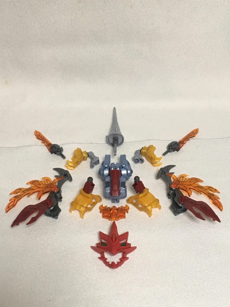 精霊サラマンダーよ！
我に力を与え給え！

胴体以外は全部使います。