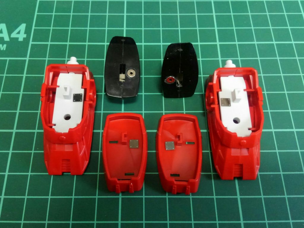 武化舞可の瞬脚等の下駄パーツにはマグネットセッターを貼り、足首側にネオジム磁石を仕込んで脱落しない様にしています。