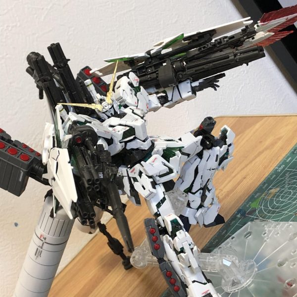 RX-0 フルアーマー･ユニコーンガンダム