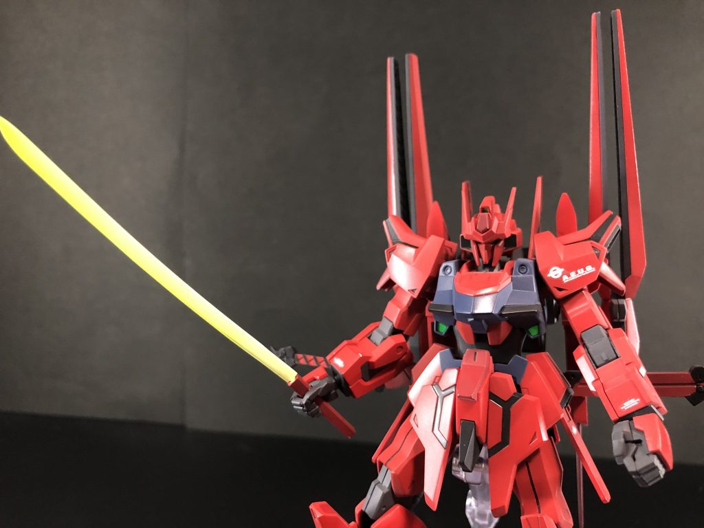 ビームサーベルは通常タイプと刀型を作りました。刀型は百万式を真似しました。