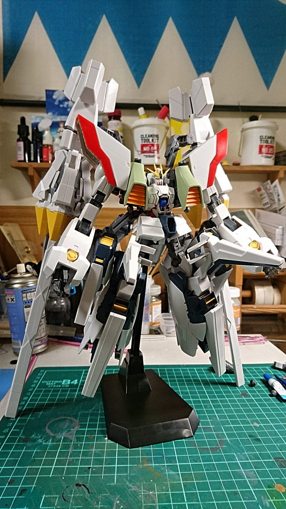 ウチにあるジャンクで盛ってみた状態。
ゴロメンツがはみ出てます。