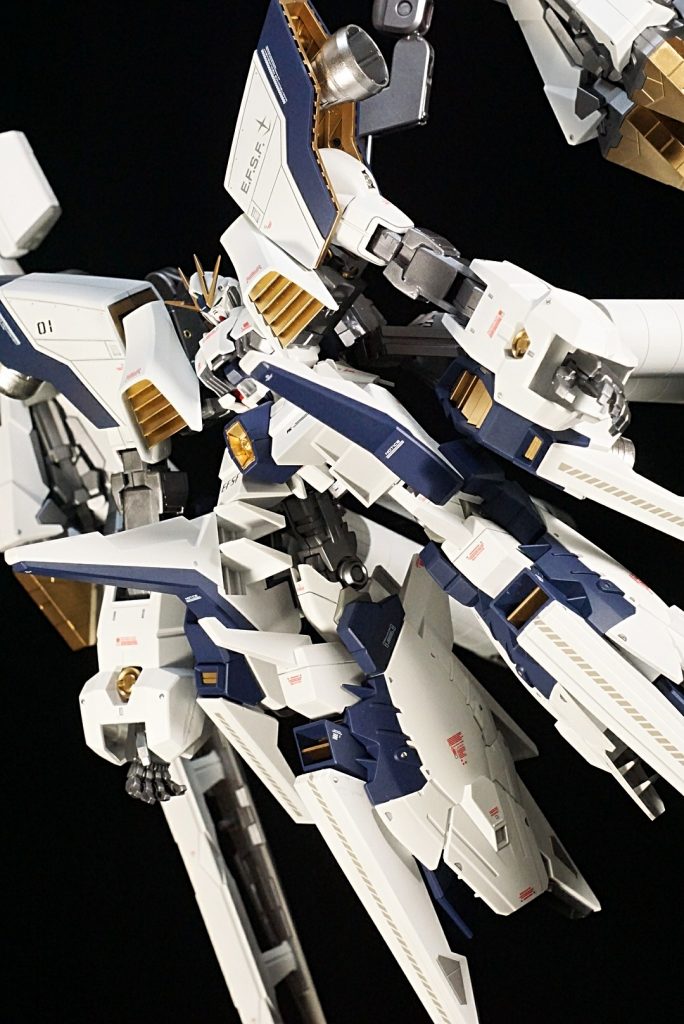 コンセプトは、
「対ネオジオング用ステゴロ装備」
です。武器が無力化されるなら、素手で殴る。
パワーオブジャスティス。