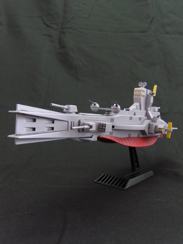 フロントビュー。
本作も台座とはネオジム磁石を使用して接続します。