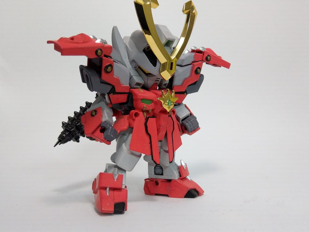 俯き加減で
だいぶトップヘビーな感じがしますね