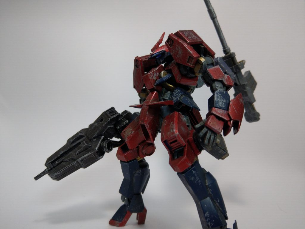 下から撮影。
ターゲットを確認したようです。