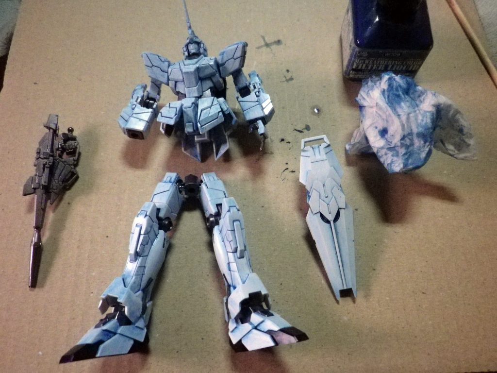 塩梅を見ながらテッシュで拭き取ります。