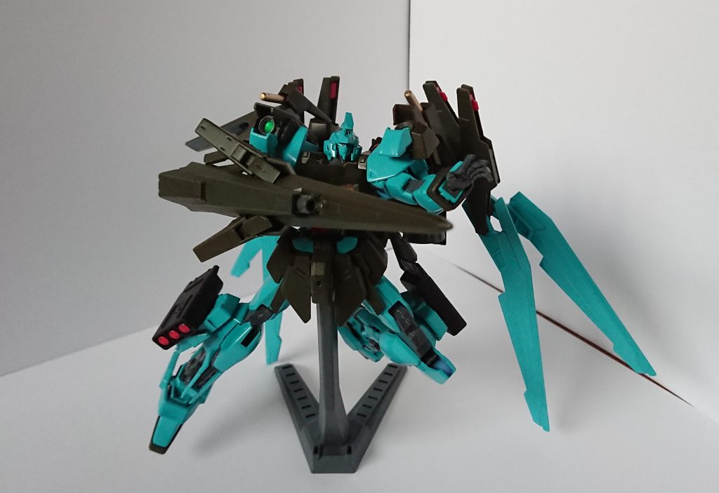 ハイパーメガランチャー
大型ランスとしても使えます
リアアーマーにマウント可能です