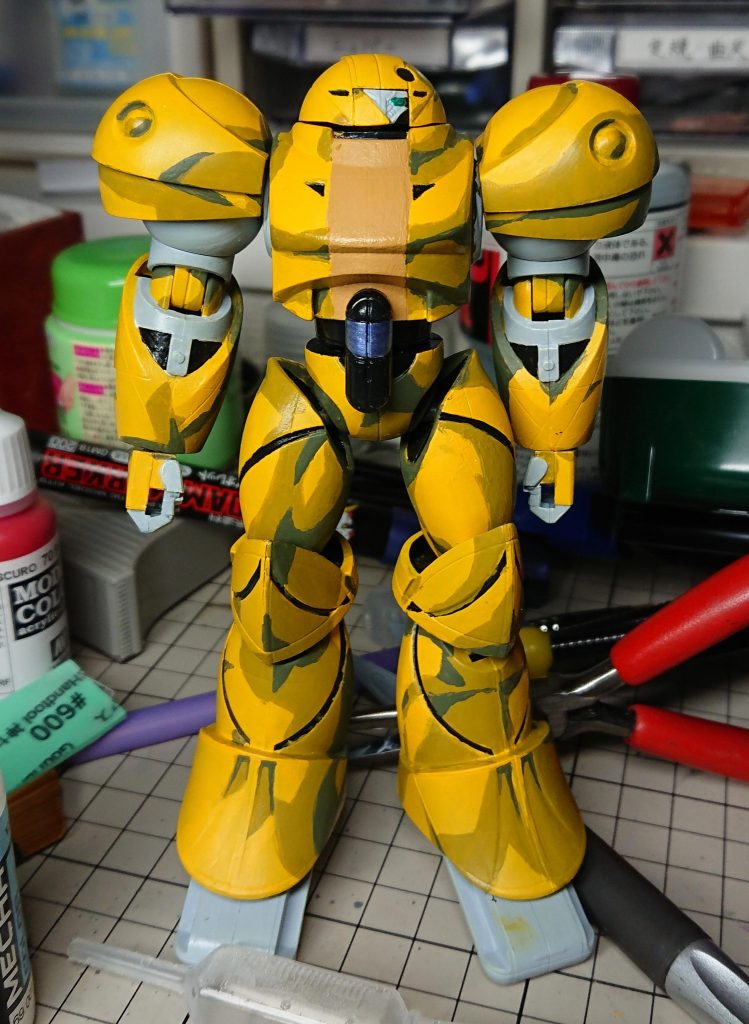 黄2影
この時点では完全に迷彩模様