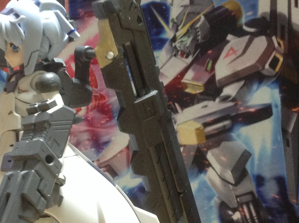 アスタロトリナシメントのバスターソード
パテでいい感じに接続穴を作った