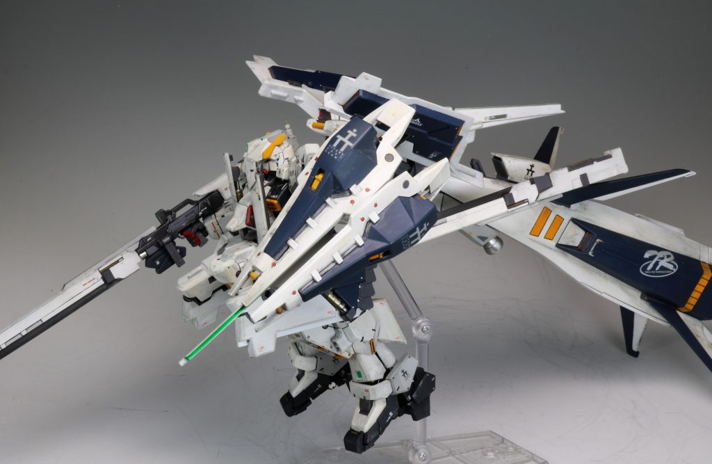 この状態を作るのに必要なキットが多すぎるので、金額的にあまりお勧めしません。