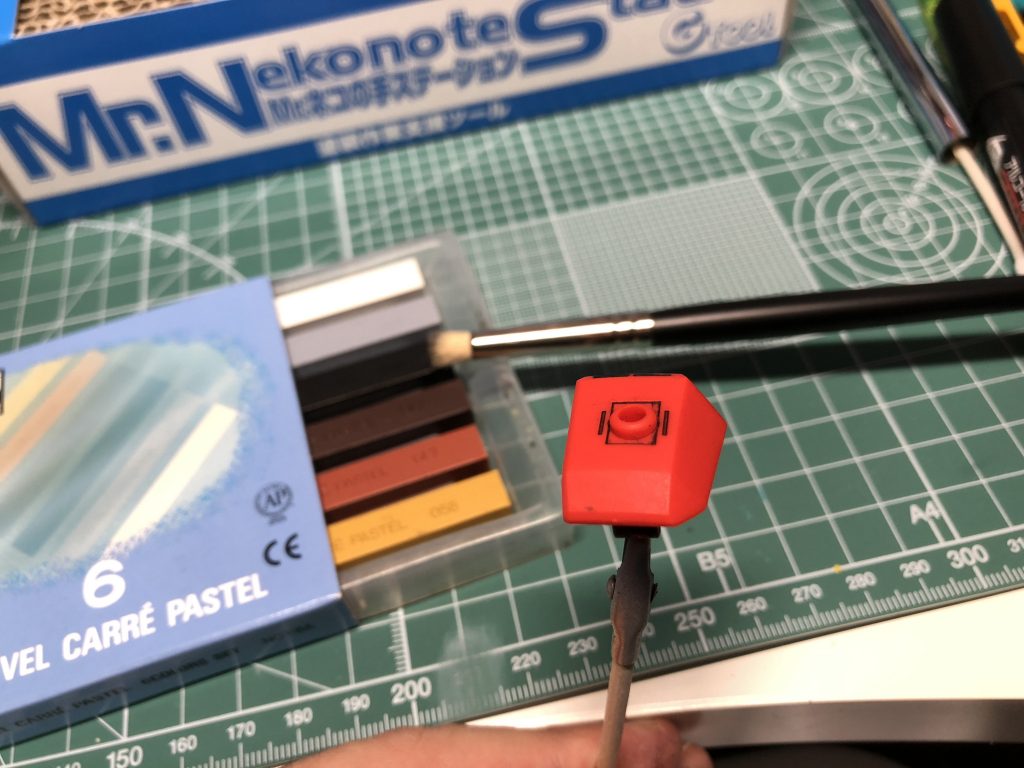 パステルシャドウを施しました。