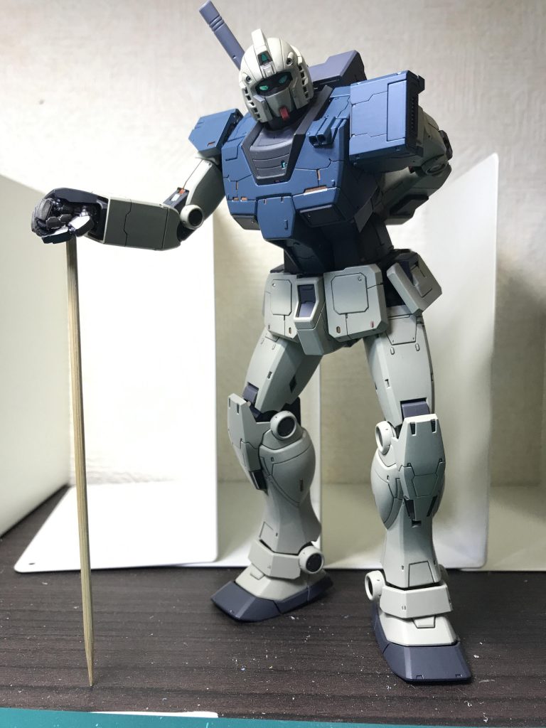 可動範囲が広いので、この様なお爺さんのポーズもしっかり取れます。