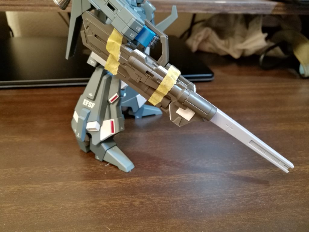 ライフルはジャンクパーツを組み合わせて作りました。