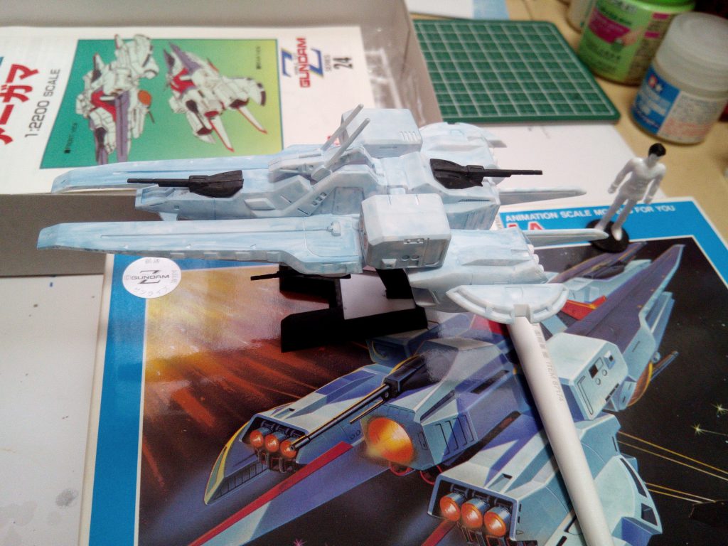 サフとか吹かずに、いきなりシタデルで塗っていってます。