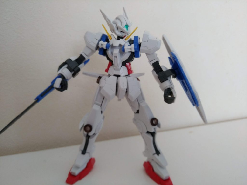 素組み(改修済み)
長く感じたのでクラビカルアンテナをエクシアのものを代用。
首部の延長。
脚部のディテールアップをしました。