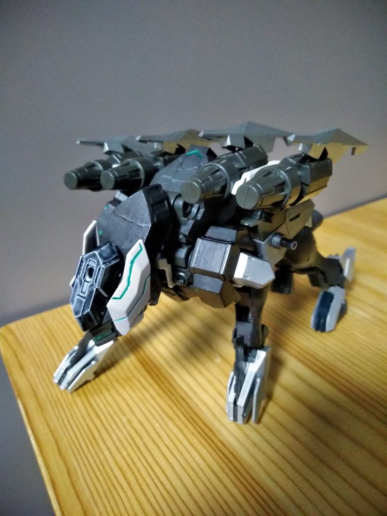 スラッシャー
ライガーゼロシュナイダーを意識
ブースターとブレイドの装備