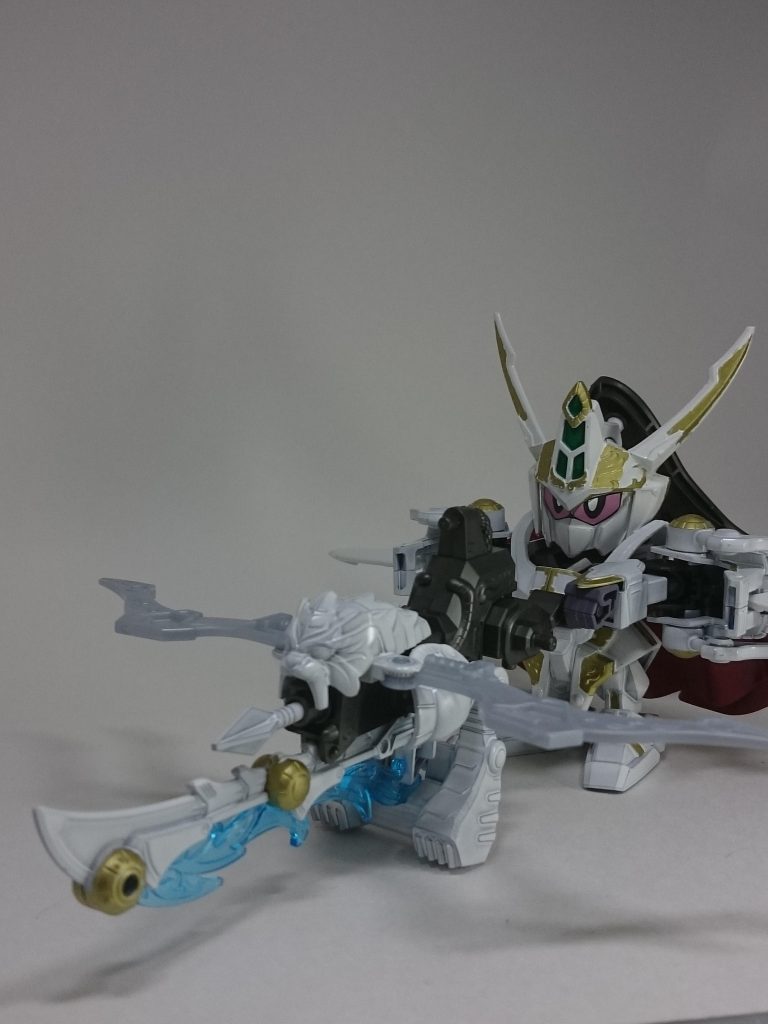 白虎天雷砲(びゃっこてんらいほう)
ビャクシキの持つ弓と刀を合体させた大砲
大型戦船を一撃で沈める威力を持つ