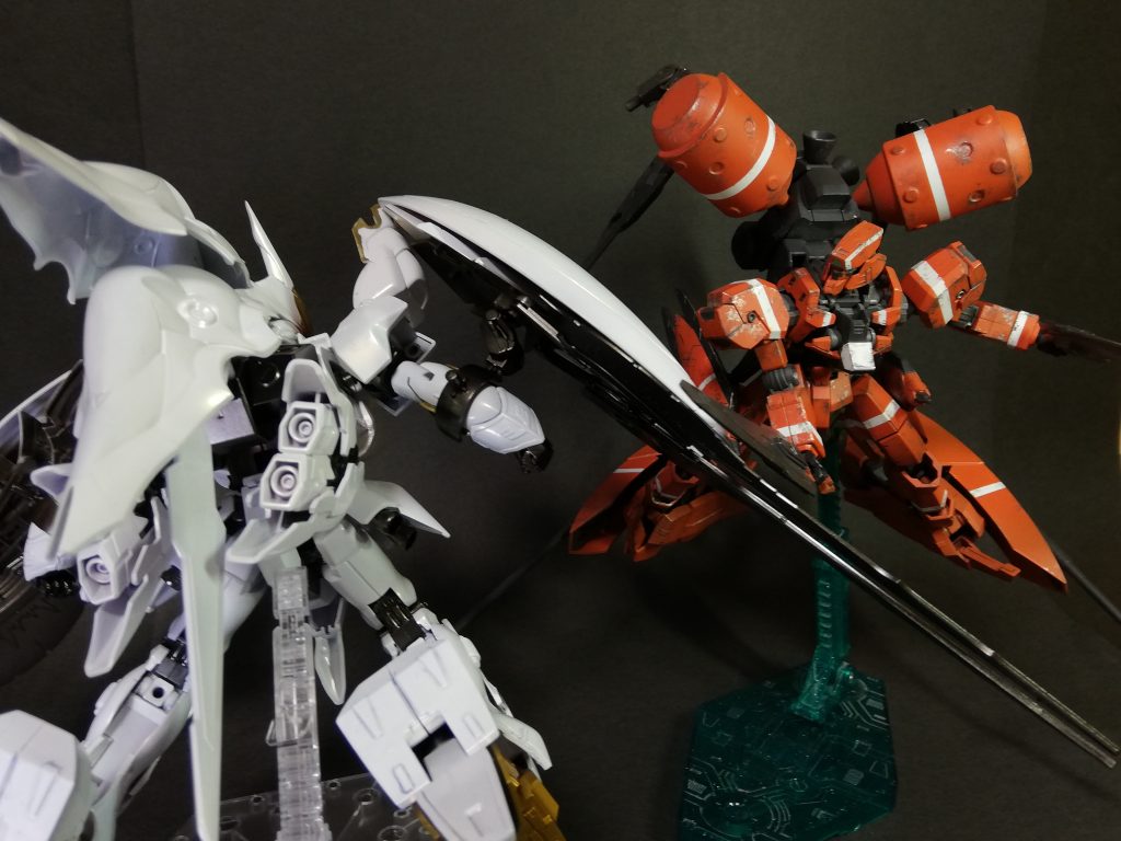 「自暴自棄は愚かな選択だ」
「分かってないな」