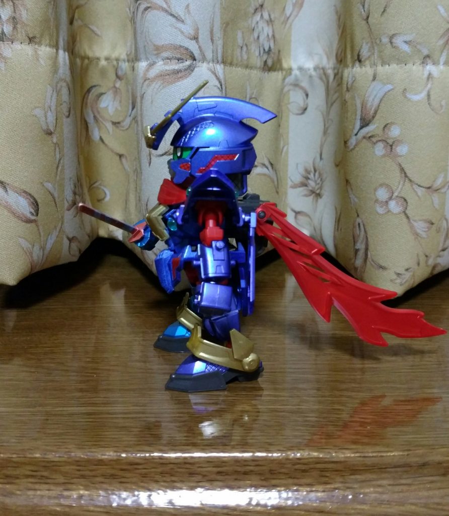 左側面・ガンダムマーカーメタバイオレット使用。