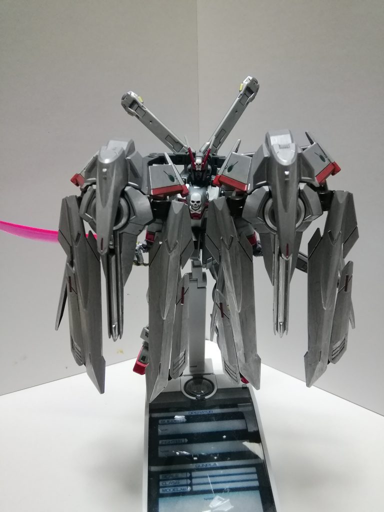 フォビドゥン的前方展開。
接続しているアームでDエクステンションの取り回しって現実的でなさそう···。