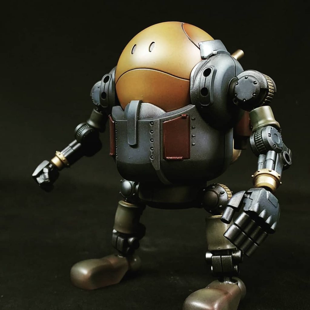 左手はグフです。