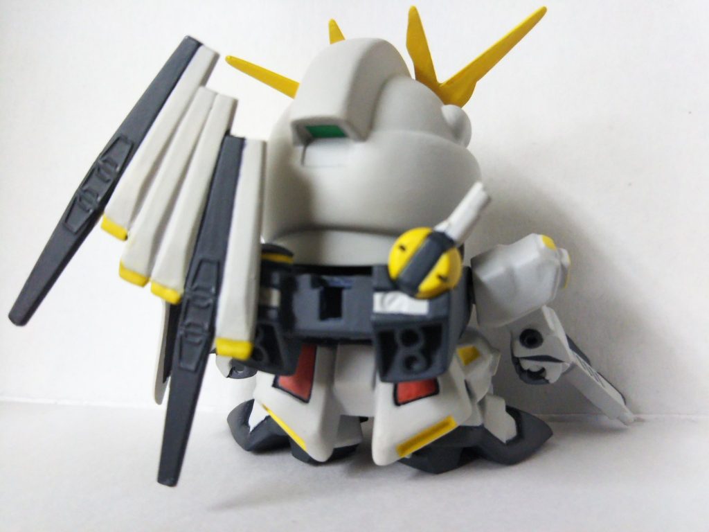 ファンネルは武者ニューガンダムから移植しています。