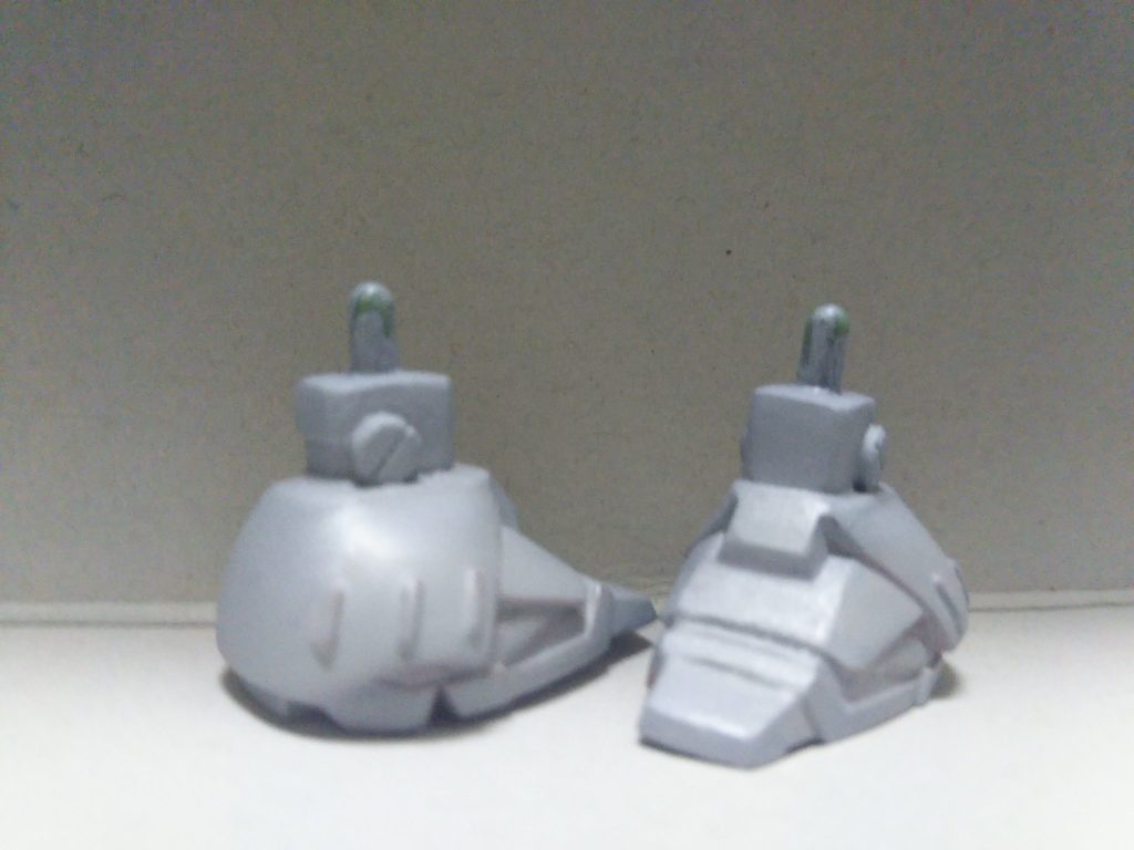 足は縦横ともに伸ばしてます。