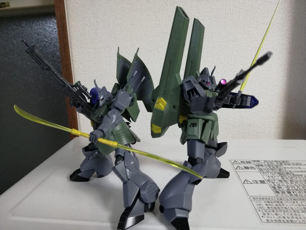 最後は家のゲルググカラーコンビで〆