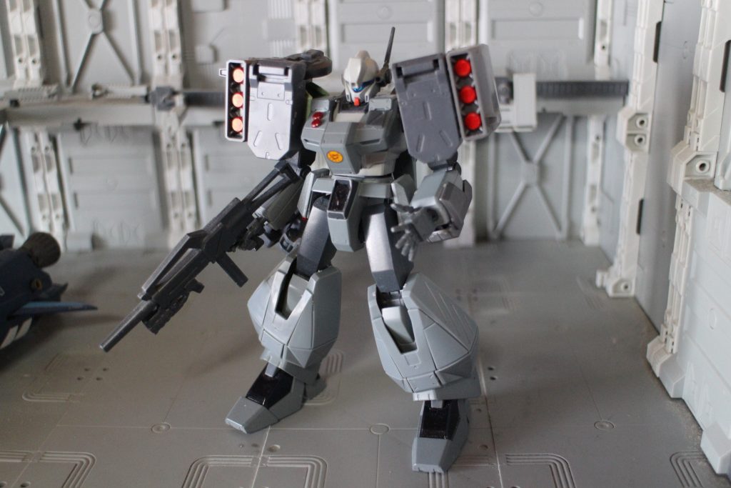 未完成ですがミッションパックその1『アーマードパック』増加装甲とミサイルポッドを増設した拠点防衛型です。