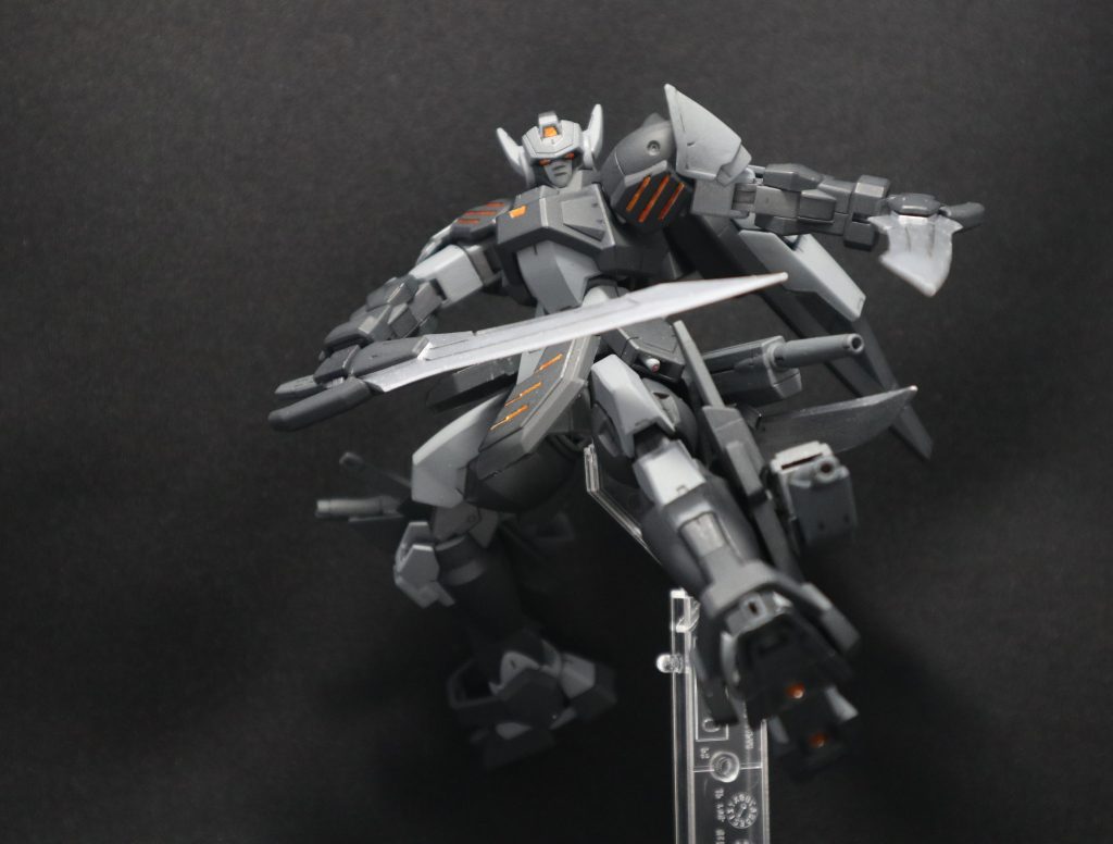 ヒートソードを構えてのポージング