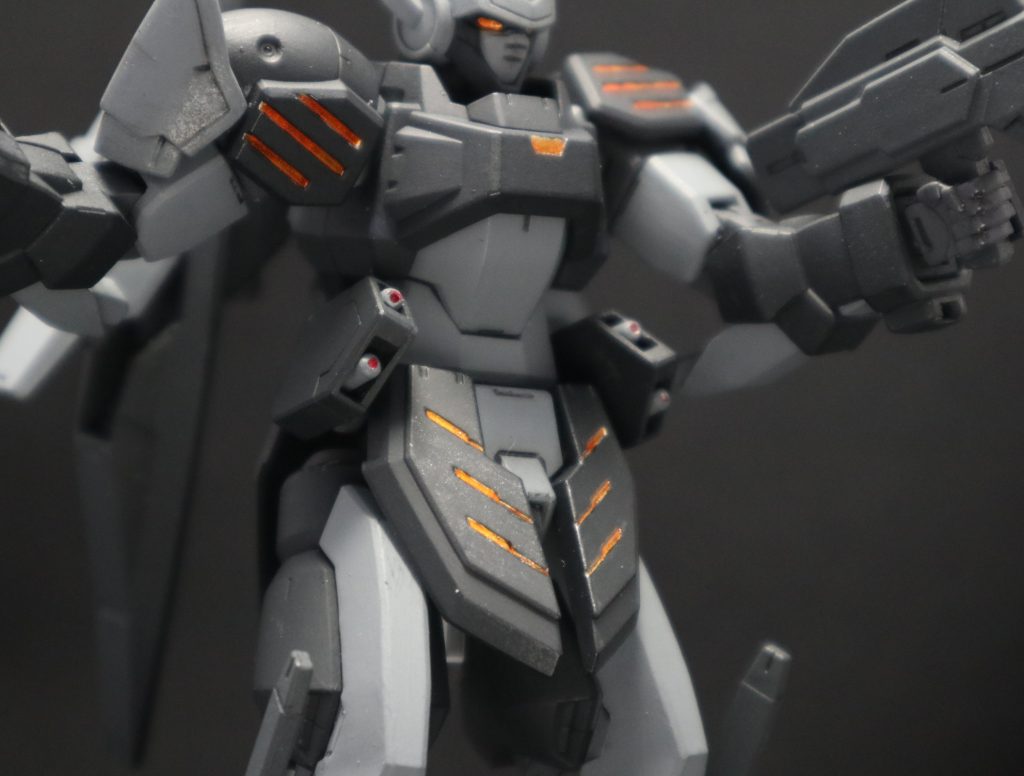 腰部ミサイルポッド