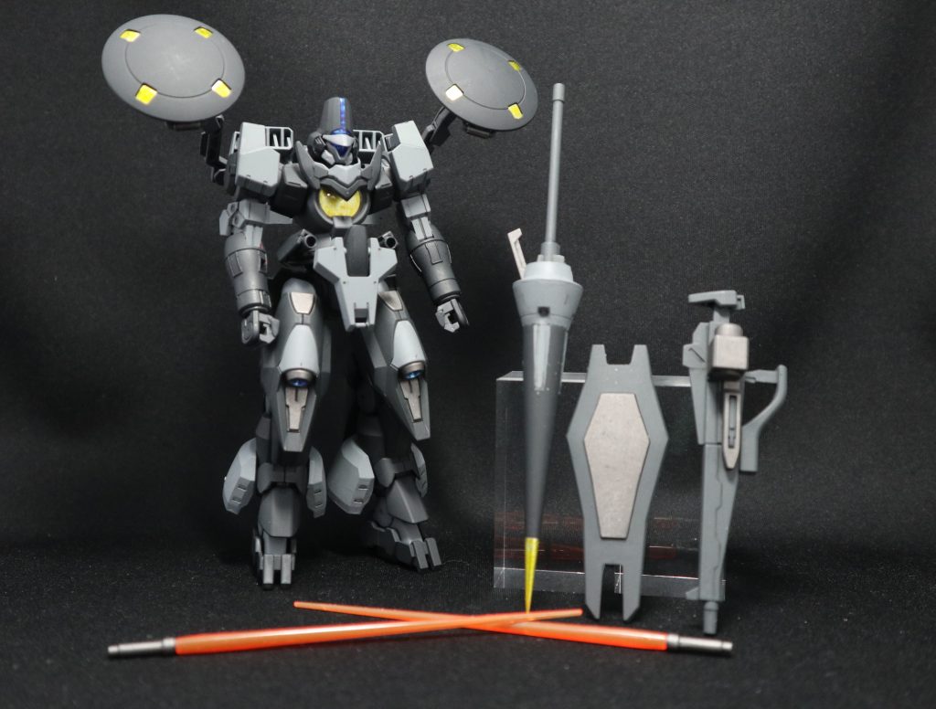 スタティックディスプレー。武装は、GNランス、GNシールド、GNビームライフル、GNビームサーベルｘ２、アクティブシールドバインダーｘ２