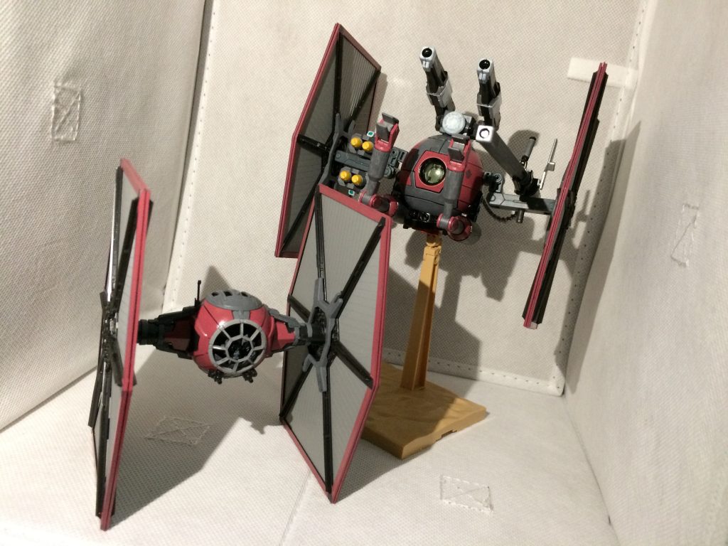 *TIE-FIGHTER!!*