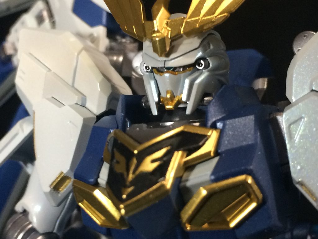 メインカメラはモノアイとなっております