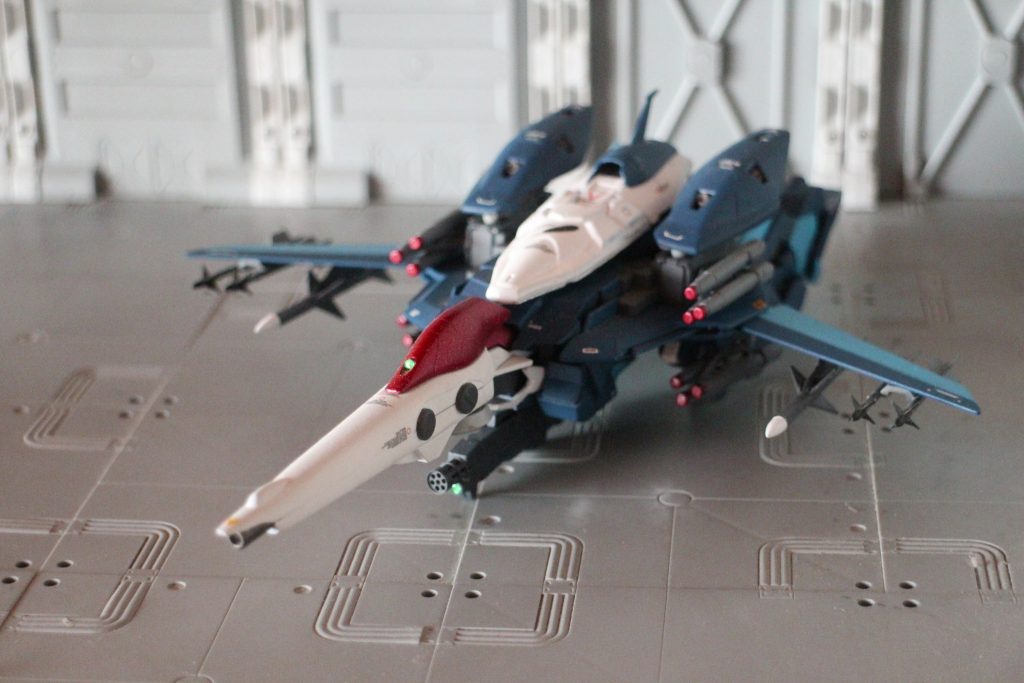 装備例その1『迎撃仕様』
多目的ミサイル×12
高機動短距離空対空ミサイル×4
高機動中距離空対空ミサイル×2