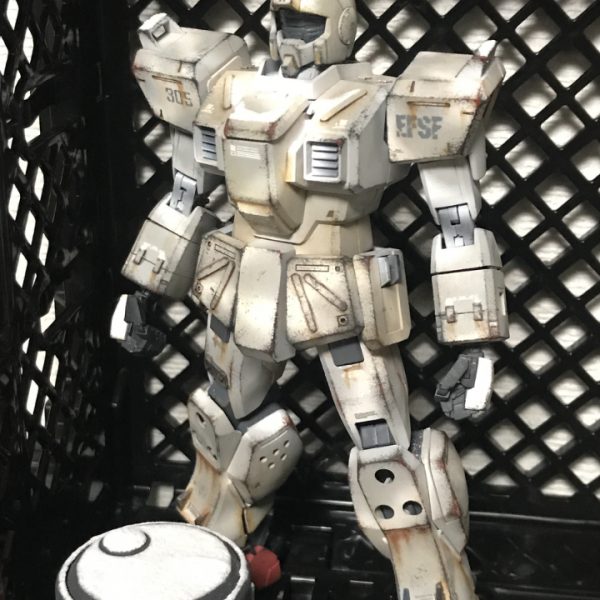 陸戦型ジム寒冷地仕様で雪遊び