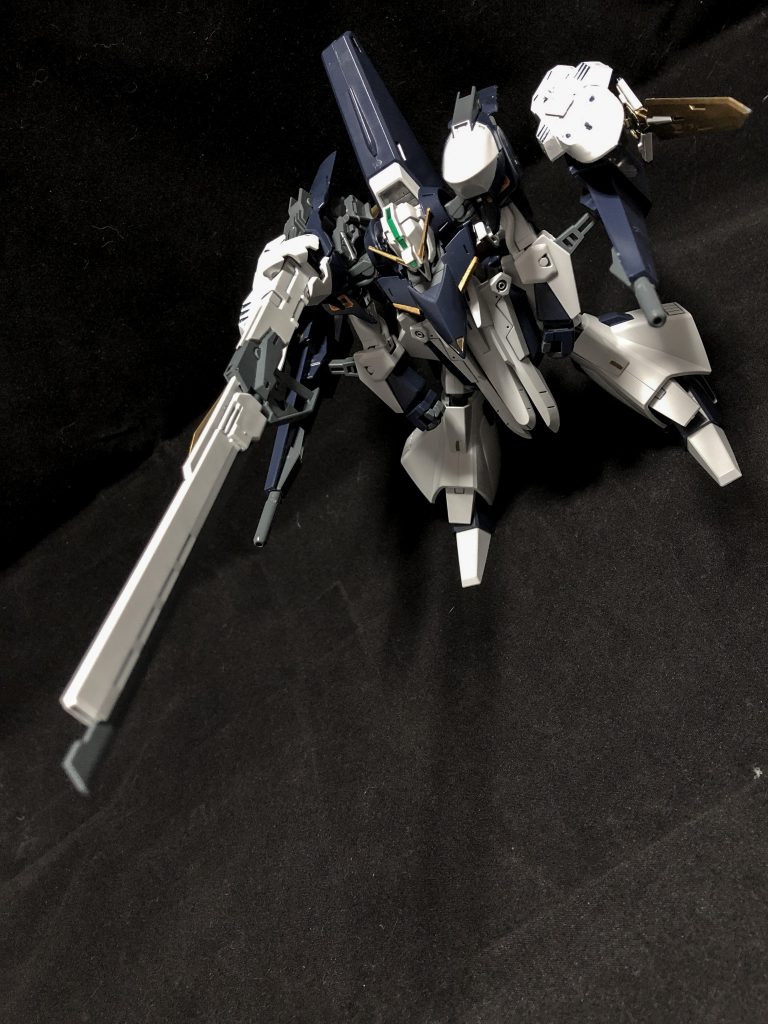 主武装の展開形態です。基本的には火力支援で相棒の為に戦場メイキングするのが仕事です。