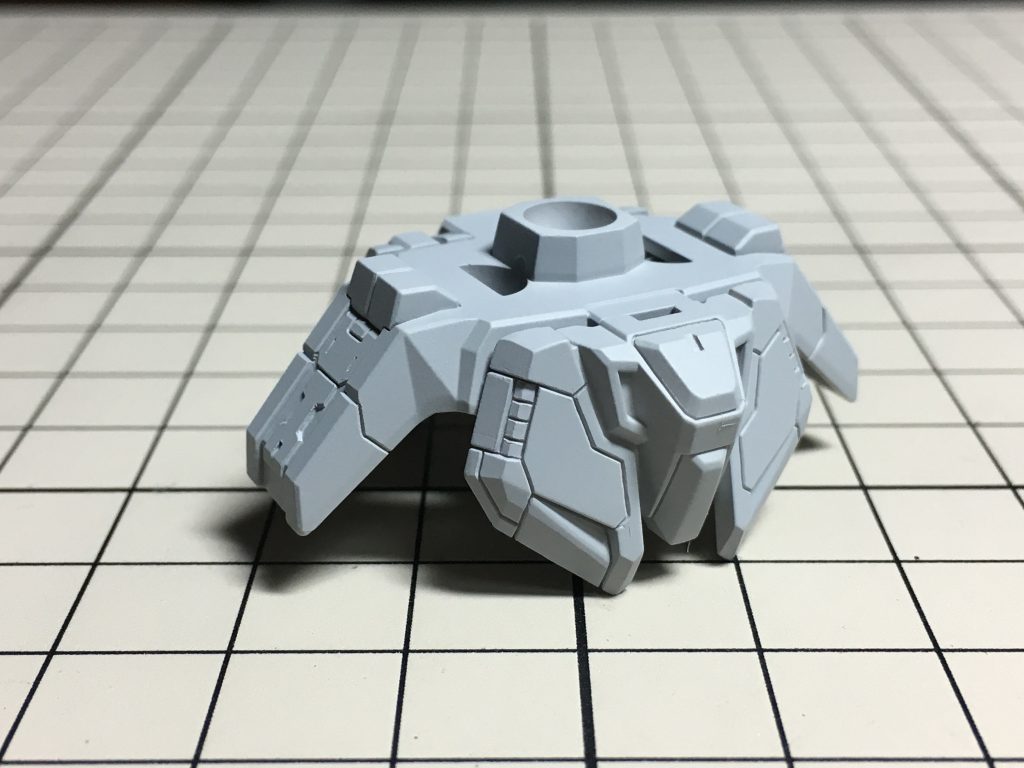 腰回りは1番ディティールを加えました。