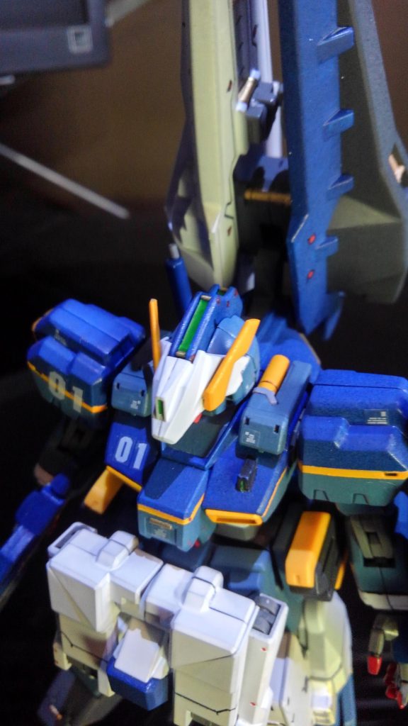 種類違う塗料を重ねて塗る素晴らしさに気づかされました。