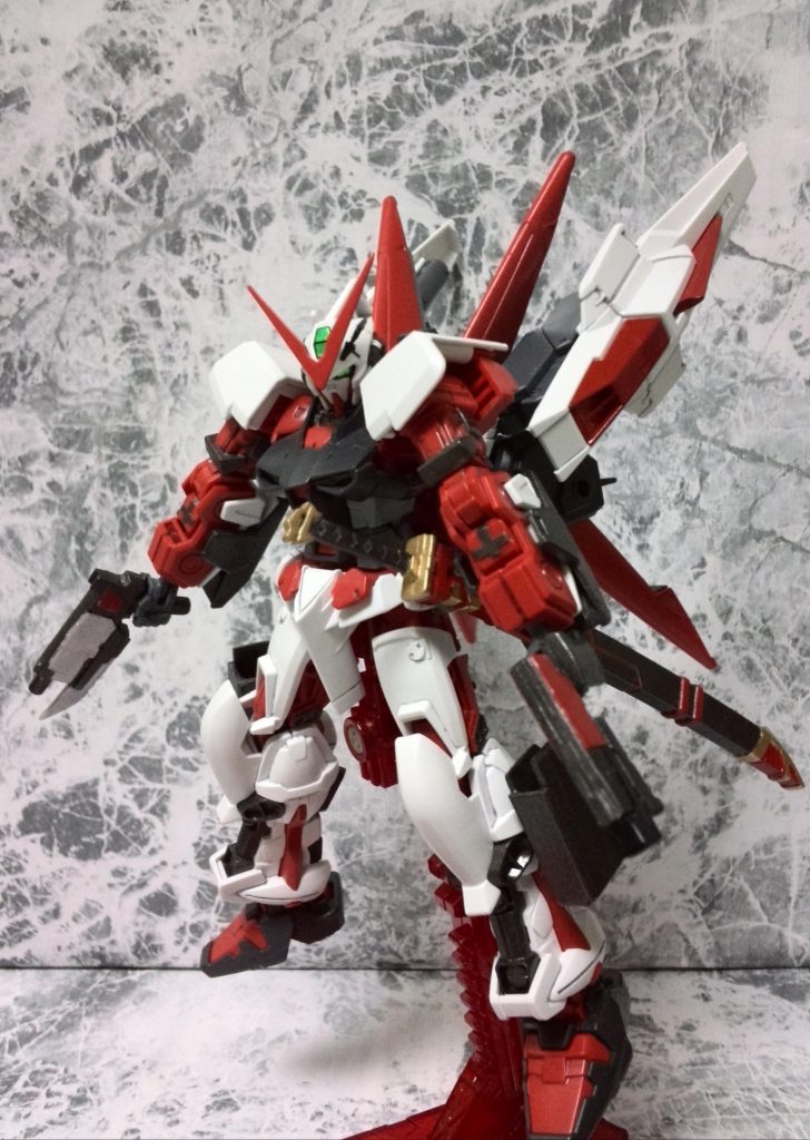 アストレイ レッドドラゴンに負けず劣らずの性能を目指しました