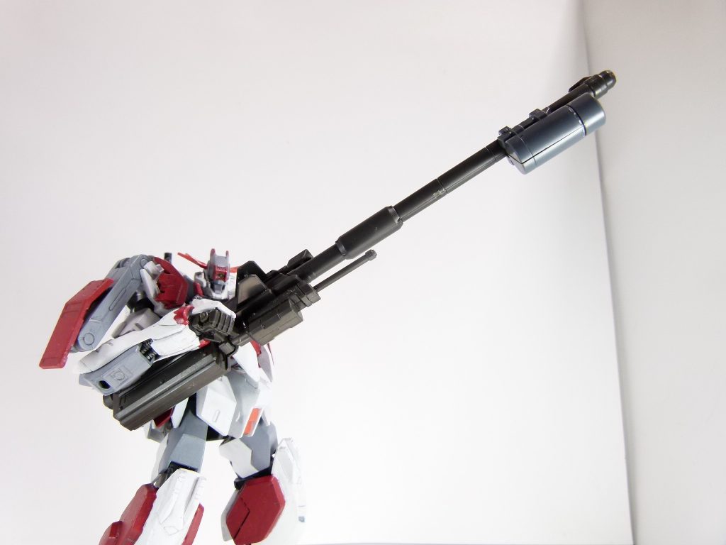 TEM'S　O.D　WEAPON：ガンダムの開発主任であるテム・レイが構想として持ち得た追加ユニット。ガンダムのみならず、Ｖ作戦のＭＳの強化を主眼として設計されたそれは汎用性に富む。一部は後にフルアーマー・ガンダムなどの各種強化プランの礎となったと言われている。上記設定は雑誌本体からの引用であり公式設定かどうかは疑わしいです。スーパーナパームは取り外し可能。一部ガンプラの砲身に引っかけられます。滑空砲の先に付けてみる。「ガンプラエース」本誌では、ガンタンクの手部分ポップランチャーに４個も引っかけていました。