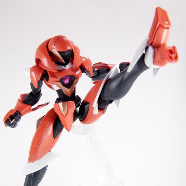 格闘戦用ファルシア「焔（ほむら）」