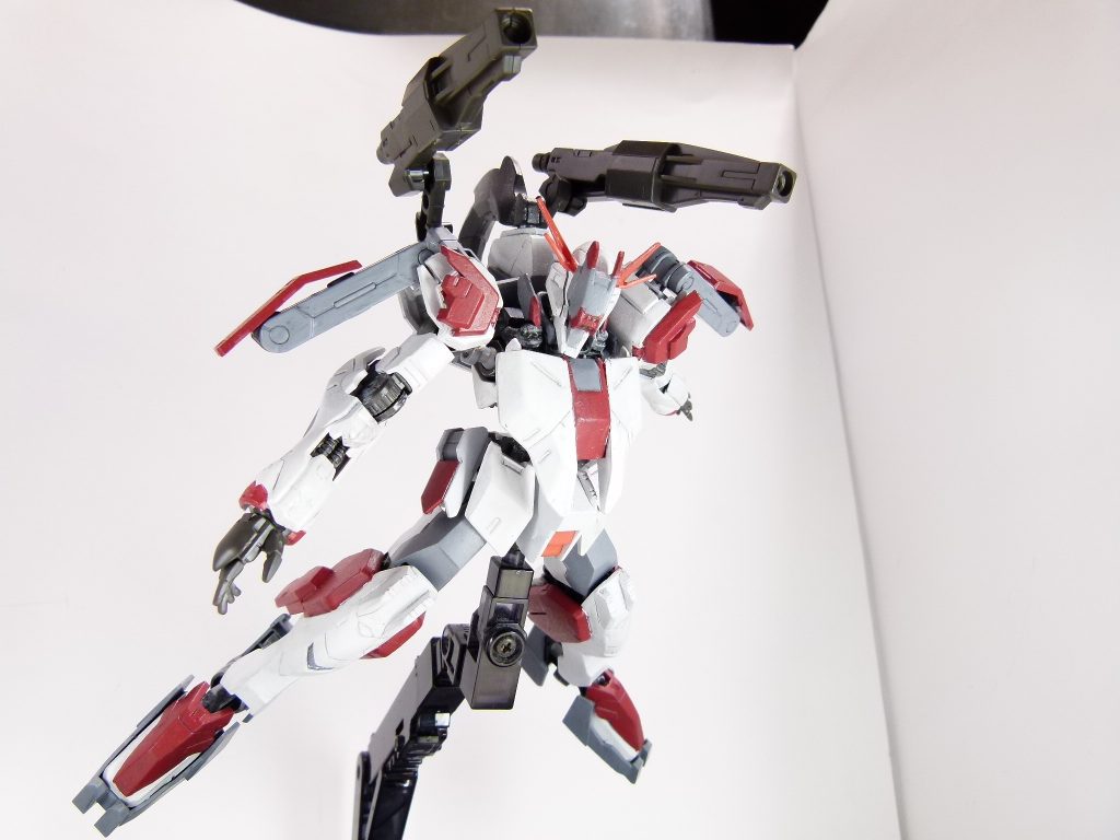 ガンダム･ヴィダール（ガンダム・フレーム）用表情付き手首：ガンダム・フレームに適した表情付きの平手パーツ。手の甲はガンダムヴィダールのもの。「落ち着いた」平手といえそうなガンフレ平手二つ目。ヴィダールやバエルなどギャラルホルンのガンダムにしっくりくるかな。鉄華団寄りの「激しい」平手はオプションセット５に付属。同武装を紹介した時（第21改参照）に比較写真を載せています。